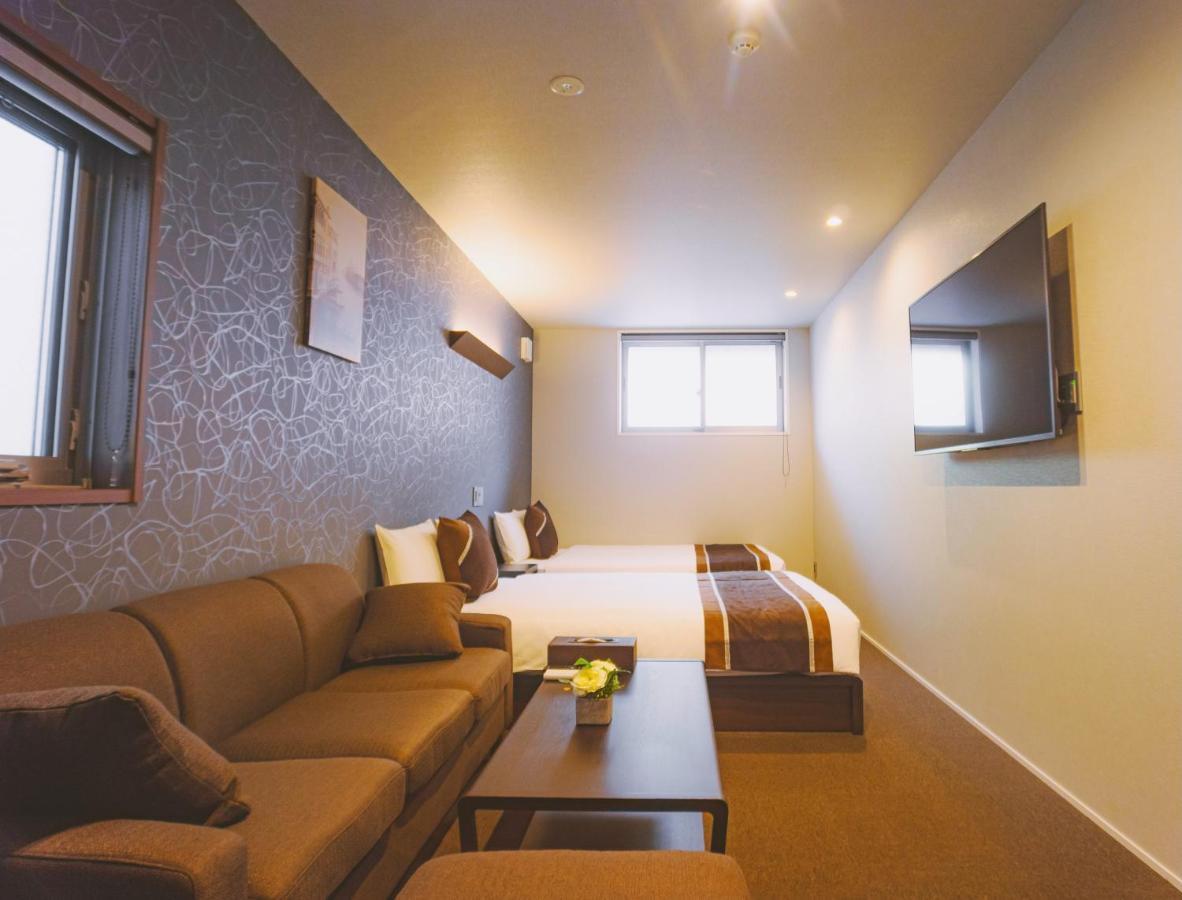 Grand Base Hakata Bay Lejlighedshotel Fukuoka  Eksteriør billede