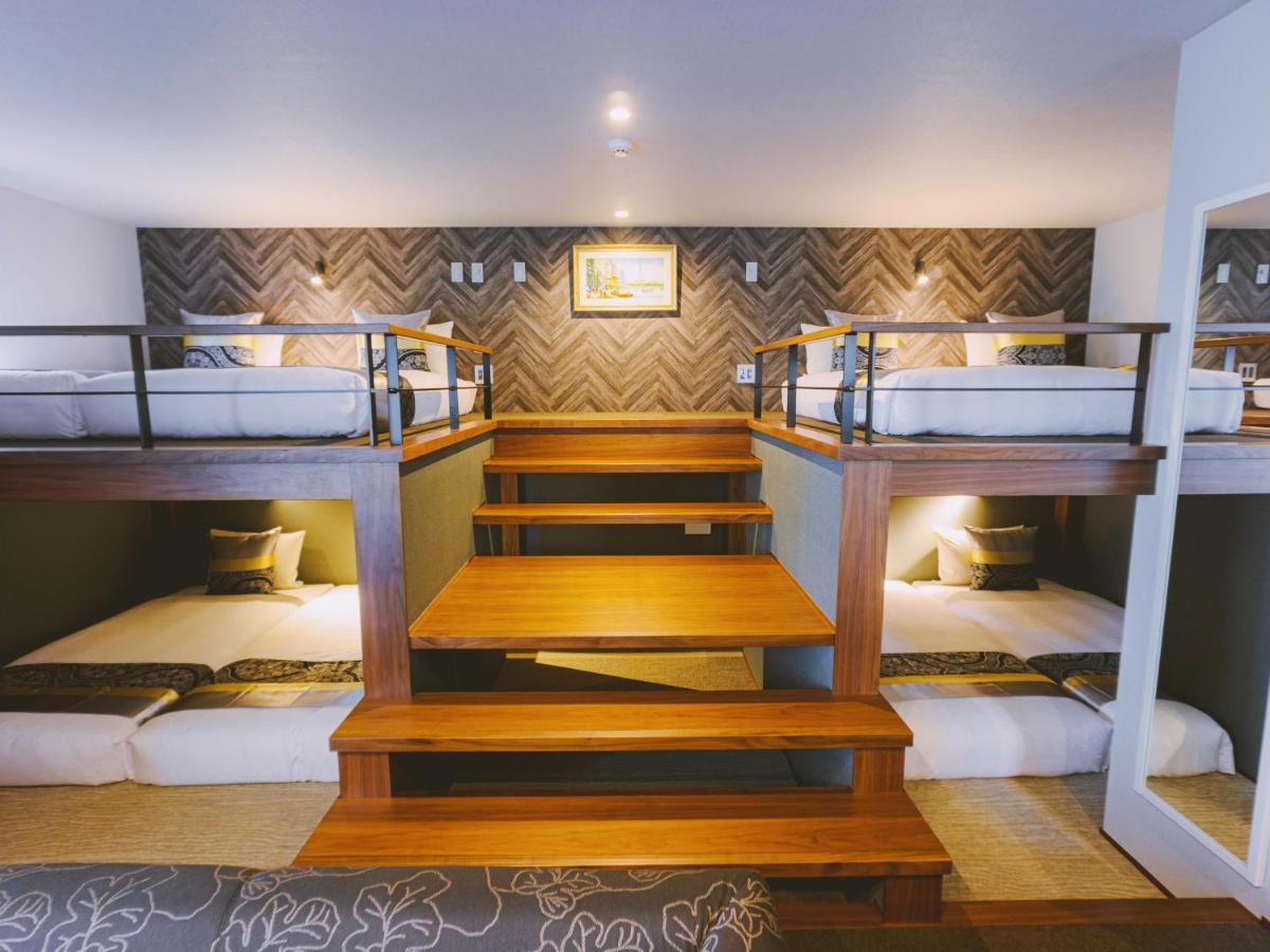 Grand Base Hakata Bay Lejlighedshotel Fukuoka  Eksteriør billede