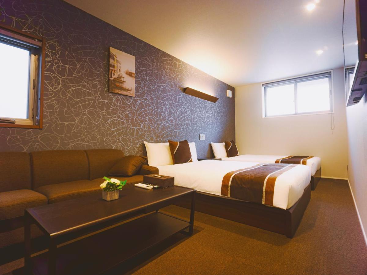 Grand Base Hakata Bay Lejlighedshotel Fukuoka  Eksteriør billede